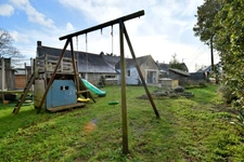 MAISON EN PIERRE PLAIN-PIED 4 CHAMBRES + BUREAU + DEPENDANCES + JARDIN