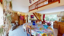 MAISON PLAIN-PIED 3 CHAMBRES + BUREAU + MEZZANINE+ GARAGE + BEAU TERRAIN