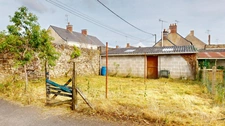 MAISON DEUX CHAMBRES + JARDIN + GARAGE + GRENIER
