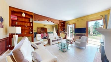 MAISON 4 CHAMBRES AVEC UN BEAU TERRAIN CLOS
