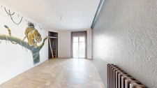 LOCAL COMMERCIAL 210 m2 + APPARTEMENT 70 m² T3 AVEC TERRASSE