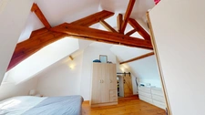 MAISON EN PIERRE