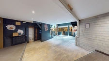 LOCAL COMMERCIAL 210 m2 + APPARTEMENT 70 m² T3 AVEC TERRASSE