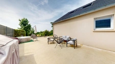 MAISON HAUT DE GAMME AVEC 5 CHAMBRES ET GRAND TERRAIN