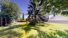 MAISON EN PIERRE A RENOVER AVEC GRAND JARDIN
