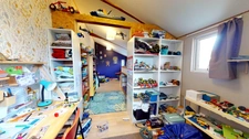 MAISON EN PIERRE PLAIN-PIED 4 CHAMBRES + BUREAU + DEPENDANCES + JARDIN