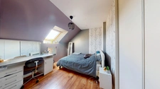 MAISON EN PIERRE 5 CHAMBRES + BUREAU