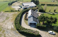 MAISON EN PIERRE 4 CHAMBRES + DEPENDANCES + 4.5 ha AVEC ÉTANG