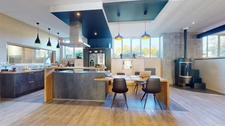 MAISON 5 CHAMBRES + PISCINE COUVERTE + ATELIER PRO + JARDIN