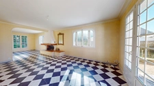 MAISON 5 CHAMBRES + BUREAU + SALLE DE JEUX + JARDIN