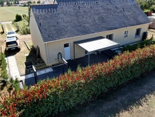 MAISON 3 OU 4 CHAMBES AVEC JARDIN CLOS ET SANS TRAVAUX