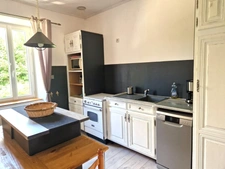 MAISON DE CHARME AVEC ACTIVITE DE GÎTES  (07) GLUIRAS