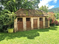 MAISON DE CHARME AVEC ACTIVITE DE GÎTES  (07) GLUIRAS
