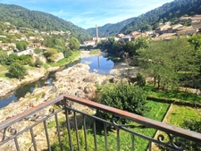 Immeuble de rapport à vendre SAINT SAUVEUR DE MONTAGUT (07)