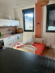 Type  2 pièces avec parking  La Penne-sur-Huveaune