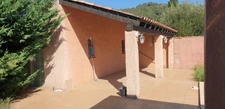 Spacieuse villa T6 de 151 m2 sur 1202 m2 de terrain avec garage et piscine. 