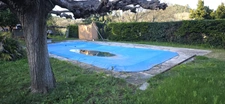 Villa T4 de 93 m2 avec annexes et piscine sur 2229 m2 de terrain.
