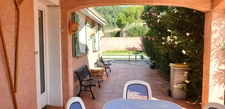 Spacieuse villa T6 de 151 m2 sur 1202 m2 de terrain avec garage et piscine. 