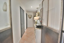 ST RESTITUT, rare, maison contemporaine de 193 m² hab plus garage et piscine 10X5 sur 2000 m boisés de chênes au calme 