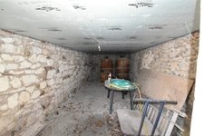 secteur PIERRELATTE, au calme,bâtisse ancienne restaurée avec 230 m de dépendances sur terrain arboré de  5700 m2 paysagé de grands arbres d'ornement et oliviersMaison à vendre 6 pièces DONZE