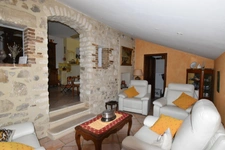 secteur PIERRELATTE, au calme,bâtisse ancienne restaurée avec 230 m de dépendances sur terrain arboré de  5700 m2 paysagé de grands arbres d'ornement et oliviersMaison à vendre 6 pièces DONZE
