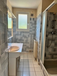 Maison à vendre 5 pièces SAINT MARCEL LES VALENCE (26), sur 577 m clos et arborés, à 5 mn de la gare TVG
