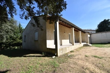 BOLLENE, quartier résidentiel, jolie villa de pl pied T4 de 103 m2 + garage construite en 2000 sur terrain clos de 971 m2