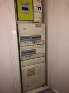LUNEVILLE ENSEMBLE DE 3 APPARTEMENTS.  2 F3 & 1F2 PARFAIT ETAT PROCHE GARE.