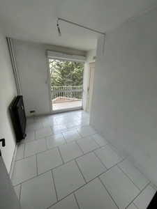 SAINT MAX APPARTEMENT F3 . TERRASSE . CAVE & PARKING PRIVATIF