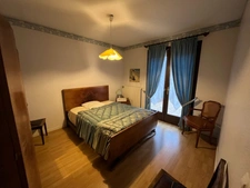 CHANTEHEUX PAVILON SUR SOUS SOL . 5 CHAMBRES. 1300 M² DE TERRAIN.