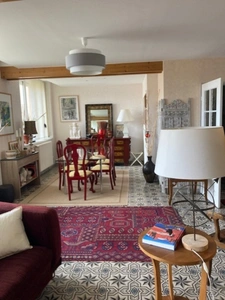 APPARTEMENT RARE DE PAR SON PASSE HISTORIQUE