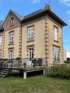 LUNÉVILLE – RARE ! Élégant hôtel particulier des années 1900 – 160 m² – 5 chambres – Terrain 674 m².
