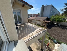 PAVILLON INDEPENDANT  AVEC 2 APPARTEMENTS DE 124.50M²