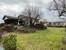 CHANTEHEUX PAVILON SUR SOUS SOL . 5 CHAMBRES. 1300 M² DE TERRAIN.
