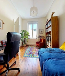 APPARTEMENT  F7 DANS TRES BEL IMMEUBLE BOURGEOIS !!!