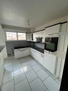 SAINT MAX APPARTEMENT F3 . TERRASSE . CAVE & PARKING PRIVATIF