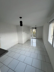 SAINT MAX APPARTEMENT F3 . TERRASSE . CAVE & PARKING PRIVATIF