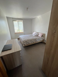 PAVILLON INDEPENDANT  AVEC 2 APPARTEMENTS DE 124.50M²