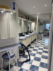 GRAND APPARTEMENT AVEC TRES BELLE VUE!!!