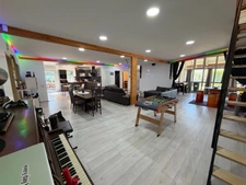 PLAIN-PIED DE 284M² DE SURFACE HABITABLE
