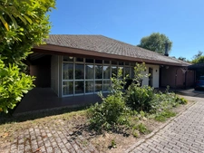 PLAIN-PIED DE 284M² DE SURFACE HABITABLE