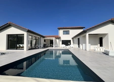 Maison à vendre 7 pièces JANNEYRIAS (38)