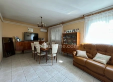 Maison à vendre 7 pièces MEYZIEU (69)