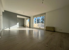Appartement à vendre 5 pièces MEYZIEU (69)