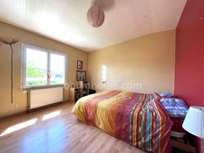Maison à vendre 7 pièces MEYZIEU (69)