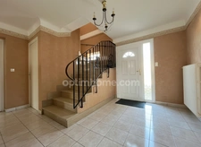 Maison à vendre 7 pièces MEYZIEU (69)