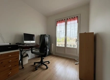 Maison à vendre 7 pièces MEYZIEU (69)