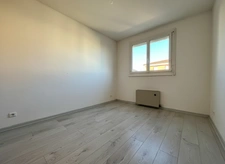 Appartement à vendre 5 pièces MEYZIEU (69)