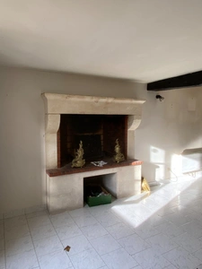Bunzac - Longère de 121 m² avec dépendances et jardin 