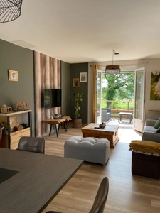 Cellefrouin. Maison 148 m² avec jardin et carport 